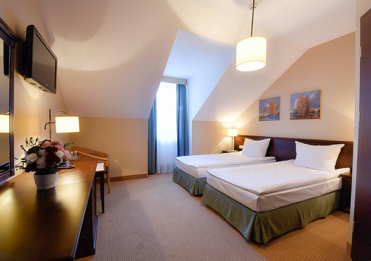 Hotel Nowodwory チェハノビエツ エクステリア 写真