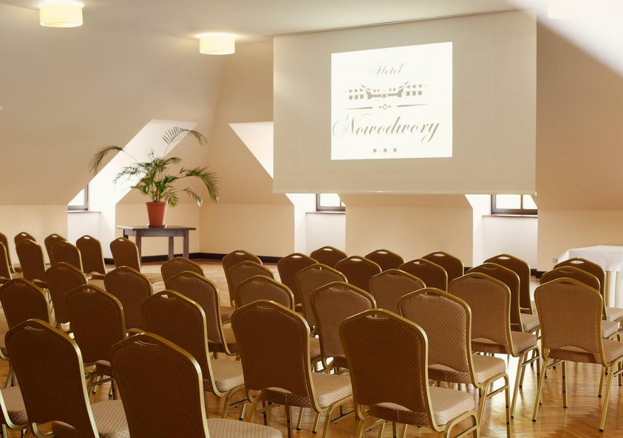 Hotel Nowodwory チェハノビエツ エクステリア 写真