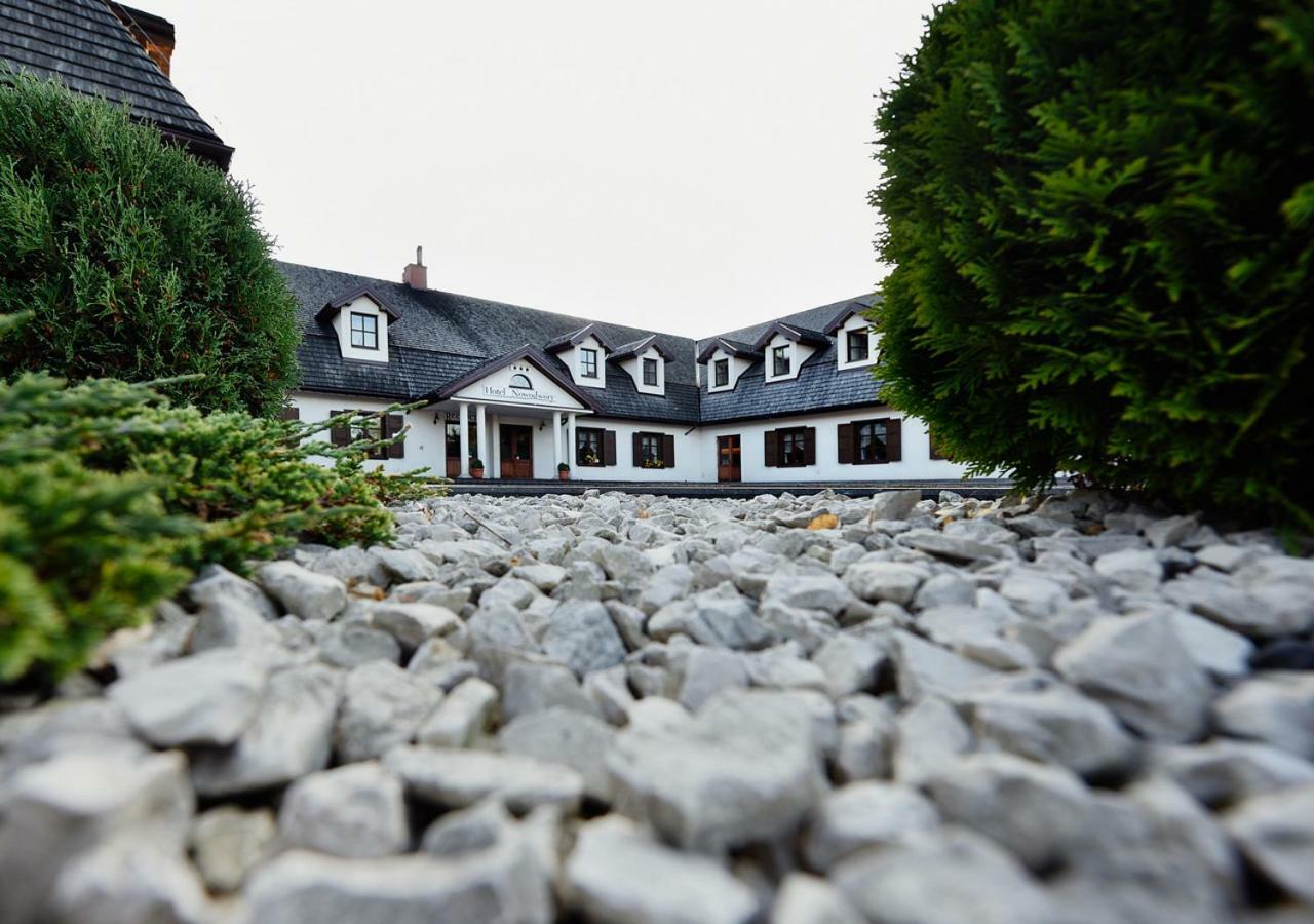 Hotel Nowodwory チェハノビエツ エクステリア 写真