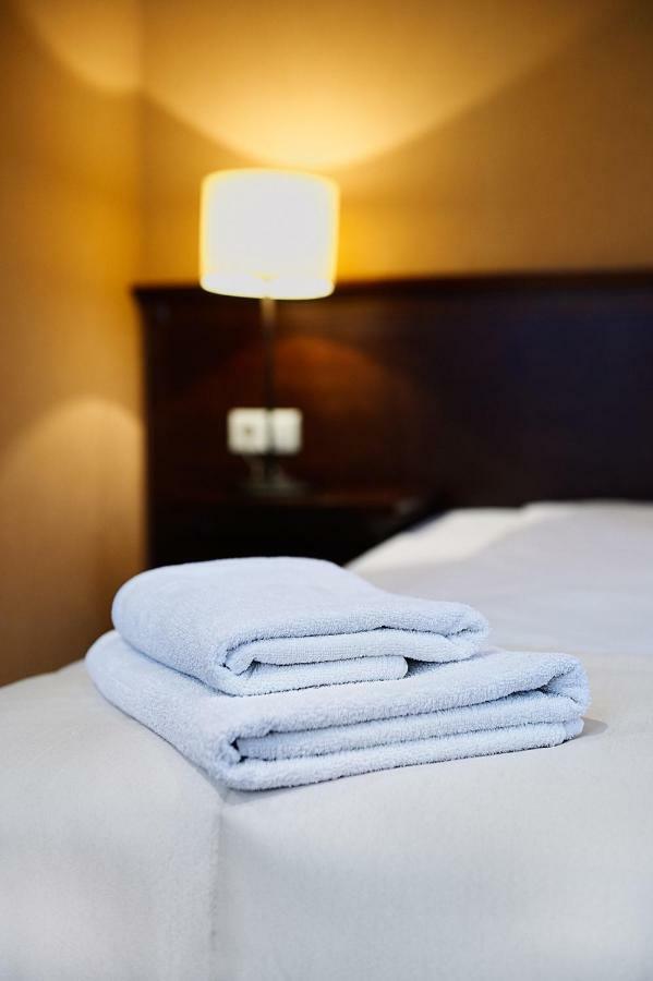 Hotel Nowodwory チェハノビエツ エクステリア 写真