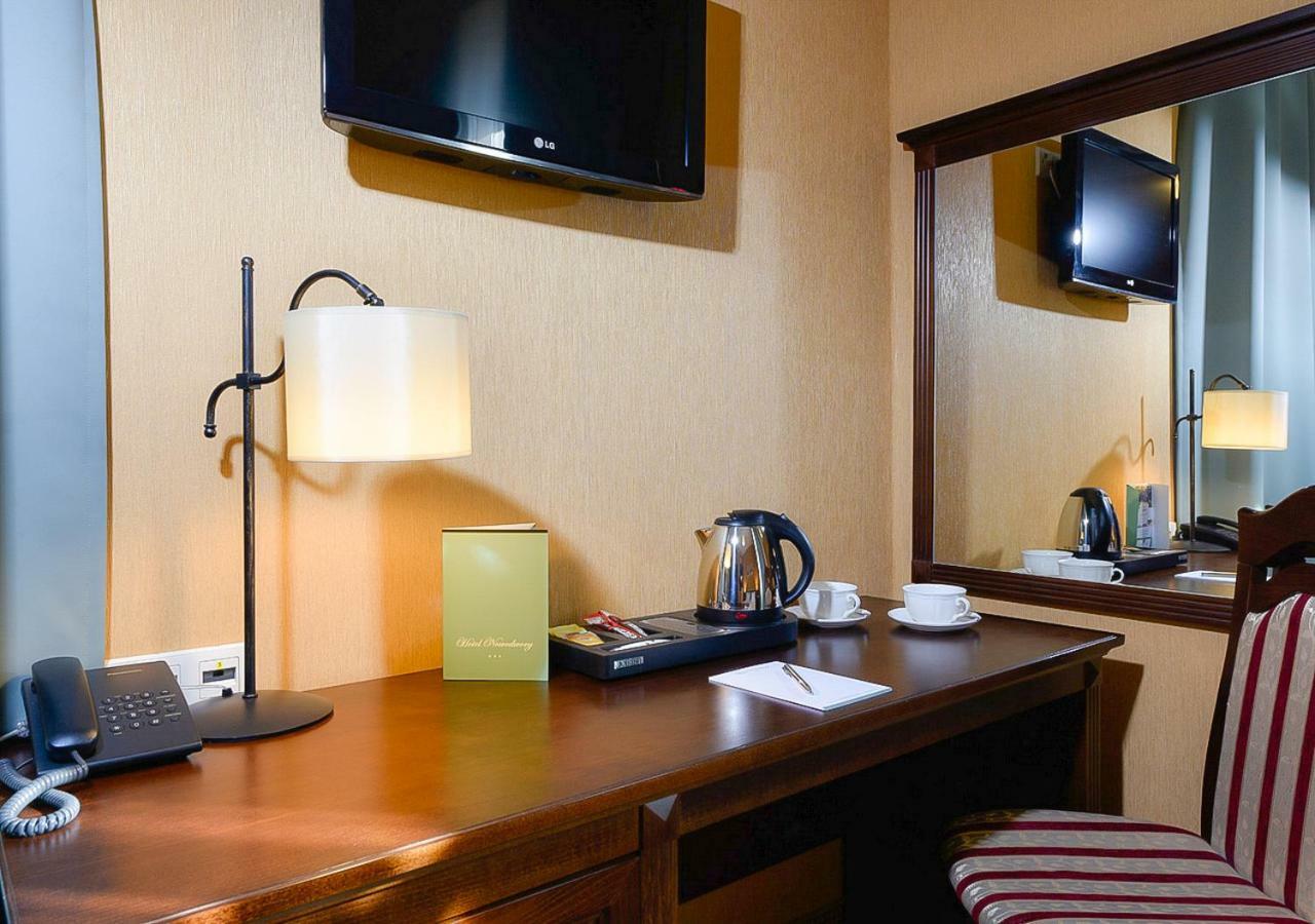 Hotel Nowodwory チェハノビエツ エクステリア 写真
